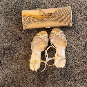 Elegant Gold Women's Sandals